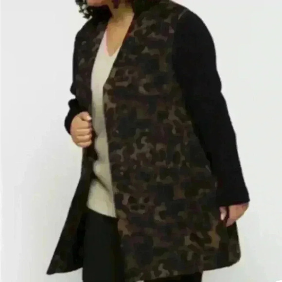 Women’s Kenneth Cole cheetah animal print long coat with ribbed sleeves size M - Picture 4 of 9